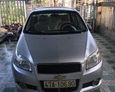 Chevrolet Aveo 2014 - Cần bán lại xe Chevrolet Aveo năm sản xuất 2014, màu bạc xe gia đình giá 248 triệu tại Kon Tum