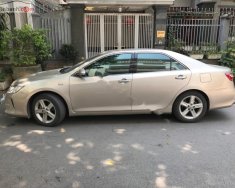 Toyota Camry Q 2016 - Bán Toyota Camry Q sản xuất năm 2016, màu vàng chính chủ, 935 triệu giá 935 triệu tại Hà Nội