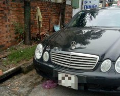 Mercedes-Benz E class E200 2004 - Thanh lý xe Mercedes E200 đời 2004, màu đen, giá chỉ 225 triệu giá 225 triệu tại Đồng Nai