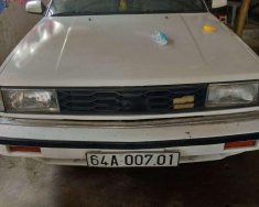 Nissan Bluebird 1986 - Cần bán lại xe Nissan Bluebird 1986, màu trắng giá 35 triệu tại Đồng Tháp