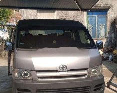 Toyota Hiace 2006 - Bán Toyota Hiace sản xuất năm 2006, màu bạc giá 220 triệu tại Quảng Nam