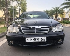 Mercedes-Benz C class 2004 - Bán xe Mercedes C180 sản xuất 2004, màu đen, chính chủ giá 215 triệu tại Hà Nội