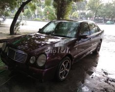 Mercedes-Benz E class 1996 - Cần bán Mercedes năm sản xuất 1996, màu đỏ, nhập khẩu chính hãng giá 120 triệu tại Bến Tre