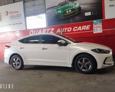 Hyundai Elantra  MT 2017 - Cần bán lại xe Hyundai Elantra MT đời 2017, màu trắng  giá 471 triệu tại Bạc Liêu