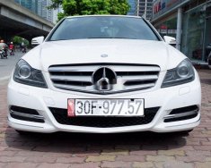 Mercedes-Benz C class 2013 - Cần bán gấp Mercedes C200 năm 2013, màu trắng giá 636 triệu tại Hà Nội