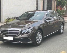 Mercedes-Benz E class 2009 - Cần bán lại chiếc xe Mercedes-Benz E300, sản xuất 2009, giá ưu đãi giá 980 triệu tại Tp.HCM