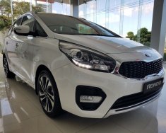 Kia Rondo 2020 - Kia Quảng Ngãi cần bán xe Kia Rondo đời 2020, màu trắng, xe siêu lướt giá 669 triệu tại Quảng Ngãi