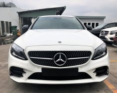 Mercedes-Benz C class 2020 - Khuyến mãi giảm giá với chiếc Mercedes-Benz C300 AMG, sản xuất 2020, giao nhanh giá 1 tỷ 799 tr tại Hà Nội