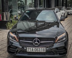 Mercedes-Benz C class C300 2019 - Cần bán gấp Mercedes C300 đời 2020, màu đen, xe siêu lướt giá 1 tỷ 789 tr tại Tp.HCM