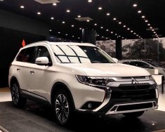 Mitsubishi Outlander CVT 2020 - Mitsubishi Outlander 2020, giá chỉ 825 triệu. Khuyến mãi khủng giá 825 triệu tại Nghệ An