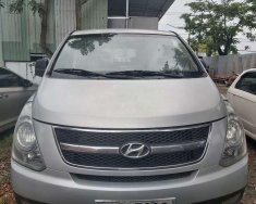 Hyundai Trajet 2009 - Cần bán lại xe Hyundai Trajet 2009, màu bạc, xe nhập giá 240 triệu tại Tp.HCM