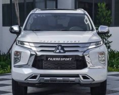 Mitsubishi Pajero 2021 - Bán xe Mitsubishi Pajero đời 2021, màu trắng, nhập khẩu nguyên chiếc giá 1 tỷ 54 tr tại Quảng Bình