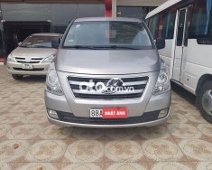 Hyundai Grand Starex   2.5 MT  2016 - Cần bán gấp Hyundai Grand Starex 2.5 MT năm 2016, màu xám, nhập khẩu nguyên chiếc như mới giá 595 triệu tại Vĩnh Phúc