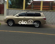 Toyota Highlander 2009 - Cần bán lại xe Toyota Highlander đời 2009, xe nhập xe gia đình giá 635 triệu tại Tp.HCM