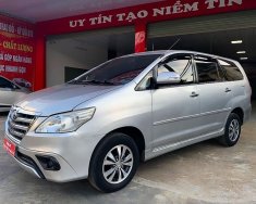 Toyota Innova   2.0E  2015 - Bán ô tô Toyota Innova 2.0E đời 2015, màu bạc giá 405 triệu tại Sơn La