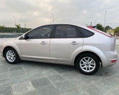 Ford Focus   2010 - Bán xe Ford Focus đời 2010, màu hồng còn mới, giá tốt giá 255 triệu tại Quảng Ninh