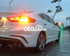 Hyundai Elantra  1.6 Tubor Sport 2018 - Xe Hyundai Elantra 1.6 Tubor Sport 2018 xe gia đình giá cạnh tranh giá 595 triệu tại Quảng Ngãi