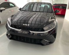 Kia K3   1.6 AT Luxury  2021 - Cần bán Kia K3 1.6 AT Luxury năm 2021, màu đen, giá 609tr giá 609 triệu tại Hậu Giang