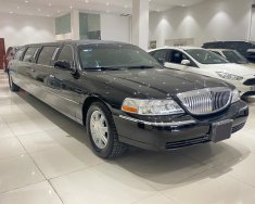 Lincoln Limousine 2011 - Lincoln Town Car (Limosine) 2011, đi chuẩn 9000 miles giá 2 tỷ 950 tr tại Tp.HCM