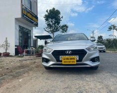 Hyundai Accent MT 2018 - Cần bán gấp Hyundai Accent MT năm 2018, màu bạc giá 330 triệu tại Hậu Giang