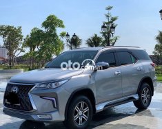 Bán Toyota Fortuner AT năm 2019, màu bạc giá 930 triệu tại Đồng Nai