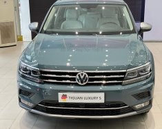 [ Volkswagen Hồ Chí Minh ] Volkswagen Tiguan Luxury S - Sẵn xe đủ màu giao ngay trước Tết kèm ưu đãi hấp dẫn trong tháng giá 1 tỷ 929 tr tại Tp.HCM