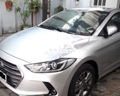 Hyundai Elantra AT 2016 - Bán Hyundai Elantra AT sản xuất năm 2016, màu bạc, xe nhập giá 520 triệu tại Đà Nẵng