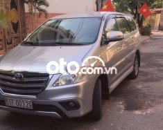 Toyota Innova  E 2015 - Cần bán gấp Toyota Innova E năm 2015, màu bạc giá 325 triệu tại Tp.HCM