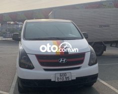 Hyundai Starex 2011 - Cần bán Hyundai Starex 2.4MT sản xuất 2011, màu trắng, giá tốt giá 240 triệu tại Tp.HCM