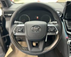 Toyota Land Cruiser 2022 - Bán xe Toyota Land Cruiser LC300 3.5 Turbo model 2022, nhập khẩu nguyên chiếc, màu đen, thủ tục đơn giản, nhanh gọn giá 4 tỷ 60 tr tại Hải Phòng