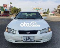 Toyota Camry   GLi  2001 - Cần bán xe Toyota Camry GLi sản xuất năm 2001, màu trắng   giá 180 triệu tại Cần Thơ