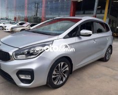 Kia Rondo 2017 - Cần bán lại xe Kia Rondo 2.0 GMT sản xuất 2017, màu bạc, nhập khẩu  giá 370 triệu tại Cần Thơ