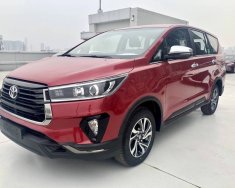 Toyota Innova  V  2022 - Bán ô tô Toyota Innova V sản xuất năm 2022, màu đỏ, giá chỉ 989 triệu giá 989 triệu tại Nam Định