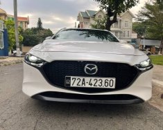 Bán Mazda 3 1.5AT Prenium năm sản xuất 2020, màu trắng, giá 715tr giá 715 triệu tại Tp.HCM