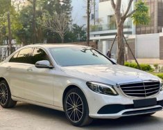 Cần bán gấp Mercedes C200 Exclusive sản xuất 2020, màu trắng giá 1 tỷ 600 tr tại Hà Nội
