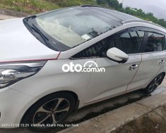 Cần bán xe Kia Rondo 2.0 GAT sản xuất 2016, màu trắng, chính chủ giá 530 triệu tại Khánh Hòa