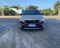 Kia Sedona 2018 - Xe Kia Sedona năm 2018 nhập khẩu nguyên chiếc giá chỉ 880tr giá 880 triệu tại Bình Phước