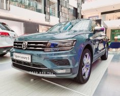 Volkswagen Tiguan 2022 - Volkswagen Tiguan Luxury S 2022 màu xanh Petro khuyến mãi lớn tháng 3/2022, sẵn xe giao ngay giá 1 tỷ 929 tr tại Bình Dương