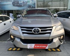 Cần bán Toyota Fortuner 2.4MT 4x2 sản xuất 2019, màu bạc giá cạnh tranh giá 890 triệu tại Tp.HCM