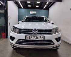 Volkswagen Touareg 2016 - Cần bán lại xe Volkswagen Touareg GP 3.6AT sản xuất năm 2016, màu trắng, nhập khẩu nguyên chiếc giá 1 tỷ 400 tr tại Tp.HCM