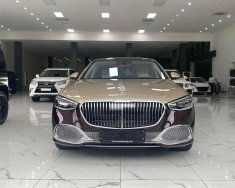 Bán Mercedes May Bach S680 màu đỏ, nóc vàng, sản xuất 2022, xe sẵn giao ngay. giá 24 tỷ 600 tr tại Hà Nội