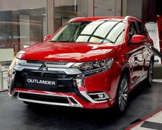 Mitsubishi Outlander 2022 - Màu đỏ, hỗ trợ vay ngân hàng giá 825 triệu tại TT - Huế