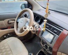 Nissan Grand livina 2011 - Màu bạc xe gia đình, giá chỉ 200 triệu giá 200 triệu tại Bình Dương