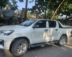Toyota Hilux 2020 - Màu trắng ngọc trai giá 740 triệu tại Phú Thọ