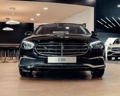Mercedes-Benz E200 2022 - Xe sẵn giao ngay giá 2 tỷ 470 tr tại Cần Thơ