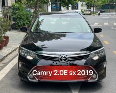 Toyota Camry 2019 - Bán xe màu đen giá 810 triệu tại Hà Giang