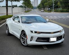 Chevrolet Camaro 2018 - Màu trắng, 2 cửa giá 2 tỷ 350 tr tại Hà Nội