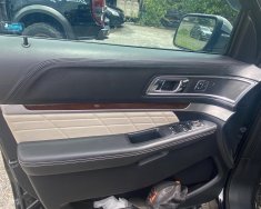 Ford Explorer 2015 - bản full kịch trần giá 1 tỷ 800 tr tại Tp.HCM