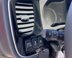 Mitsubishi Outlander 2022 - Xe màu đỏ giá 820 triệu tại Quảng Ngãi