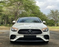 Mercedes-Benz E300 2022 - Sẵn xe giao ngay - Giá tốt nhất khu vực giá 3 tỷ 129 tr tại Bình Dương